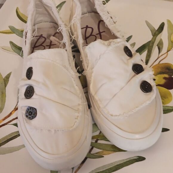 Blowfish Melon Cream Slip-On Sneakers - Picture 1 of 11